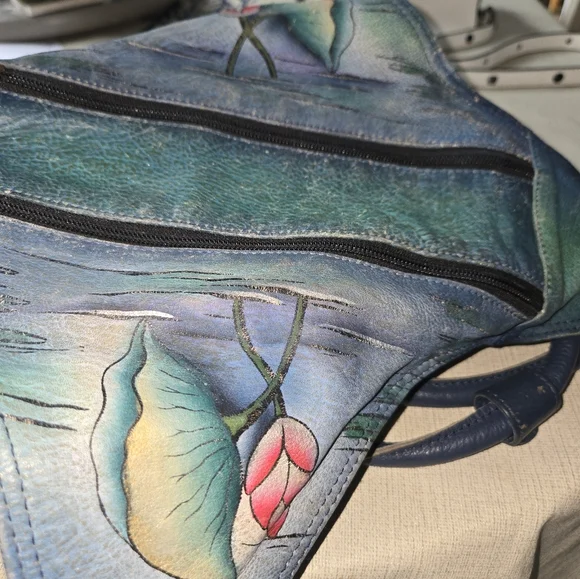 BEAUTIFUL  ALL LEATHER BUCKET KOI BAG Large - Picture 4 of 16